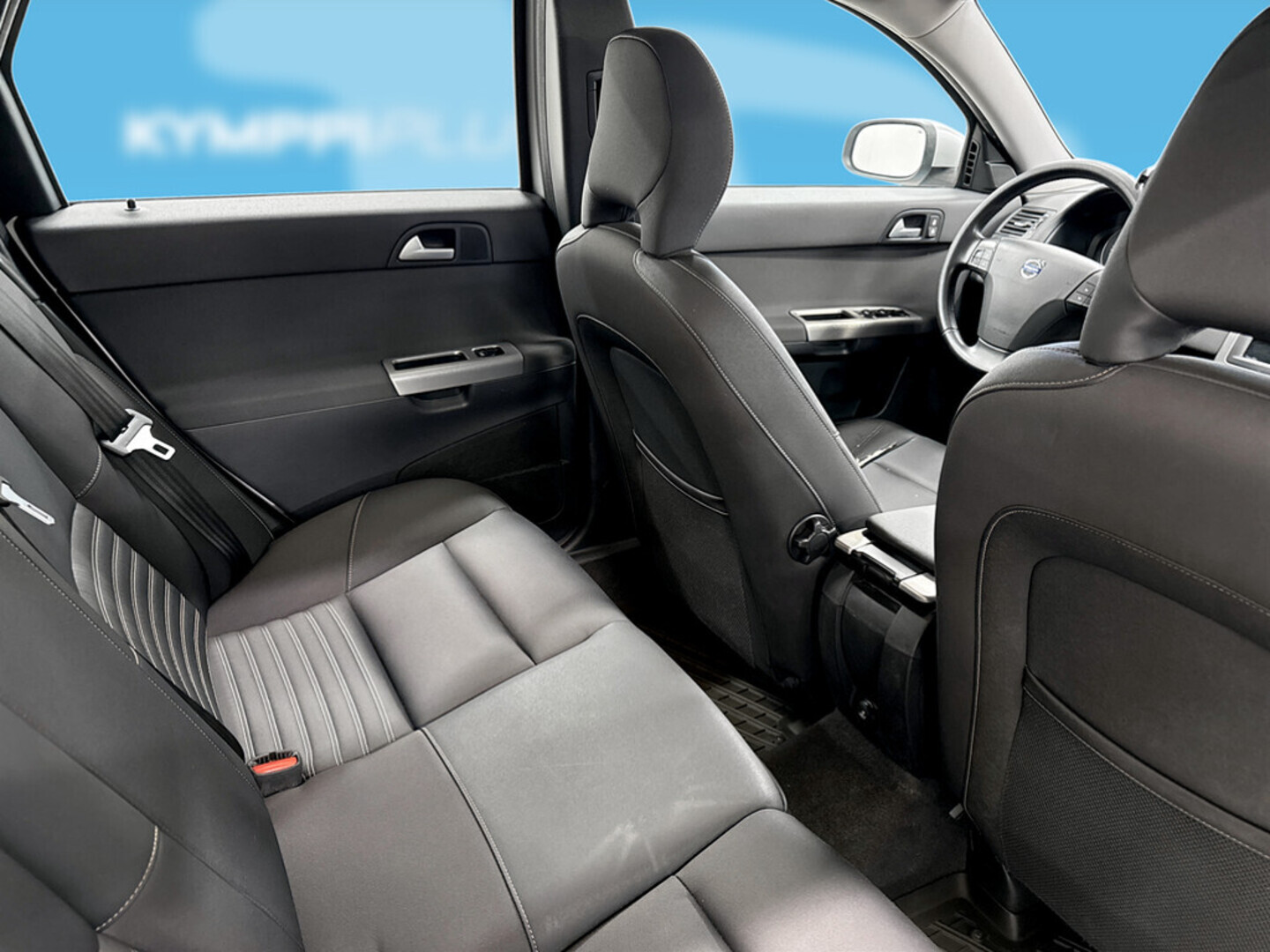 VOLVO V50 2008