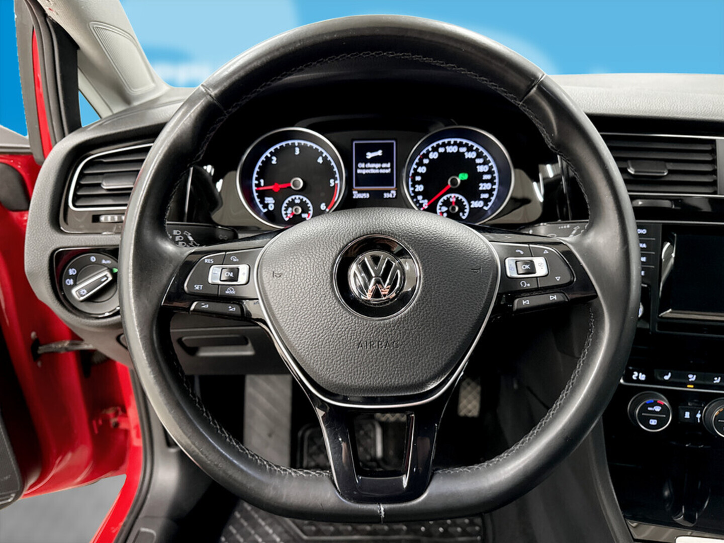 VOLKSWAGEN Golf 2014