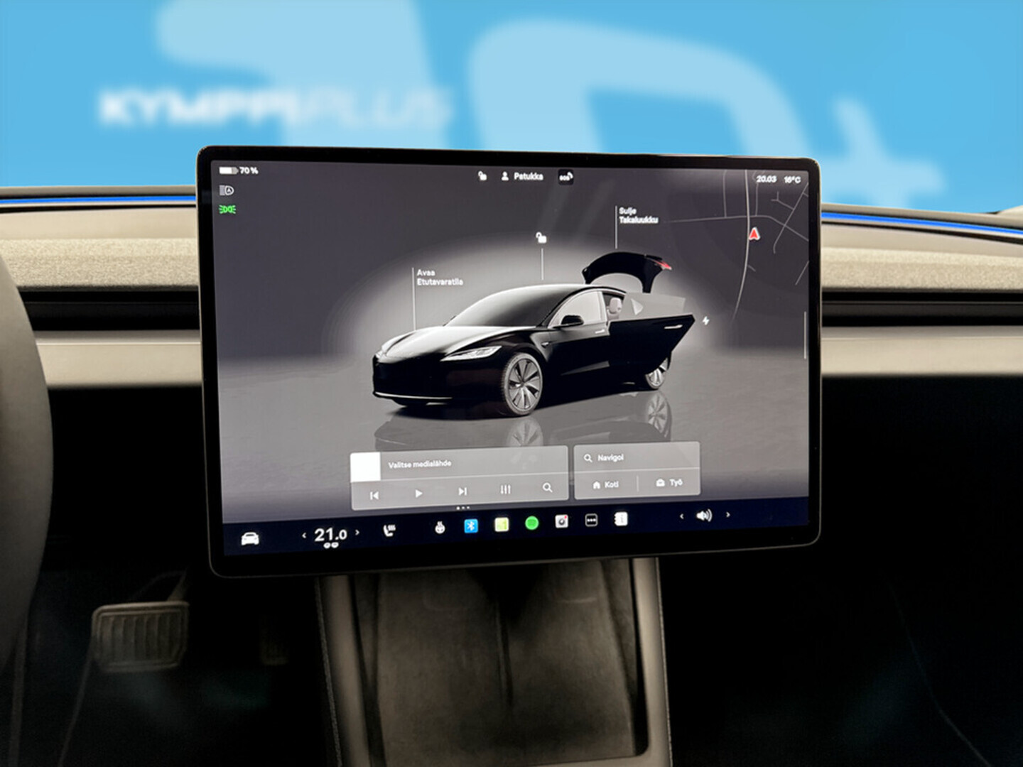 TESLA Model 3 2025