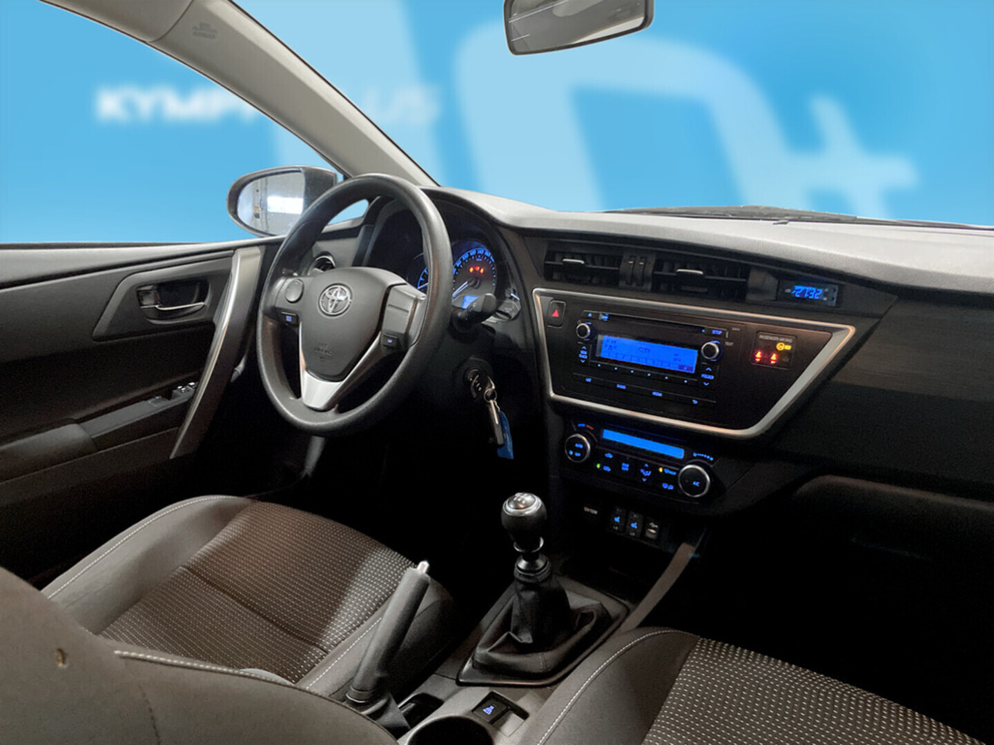TOYOTA Auris 2014