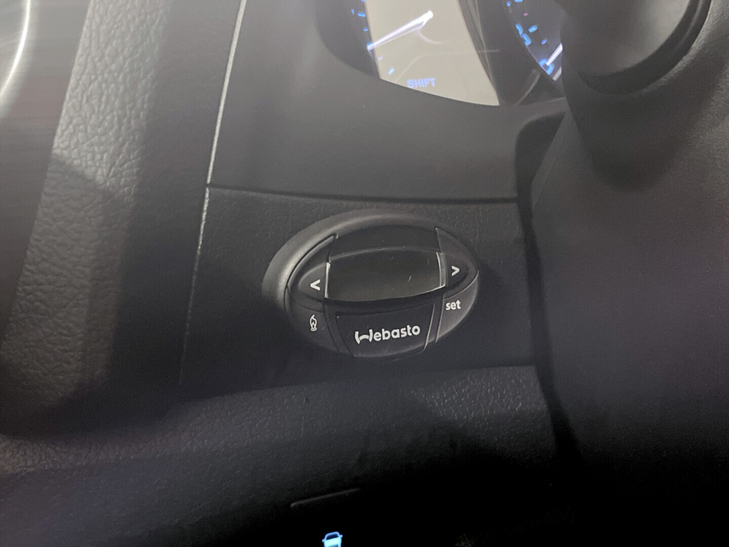 TOYOTA Auris 2014