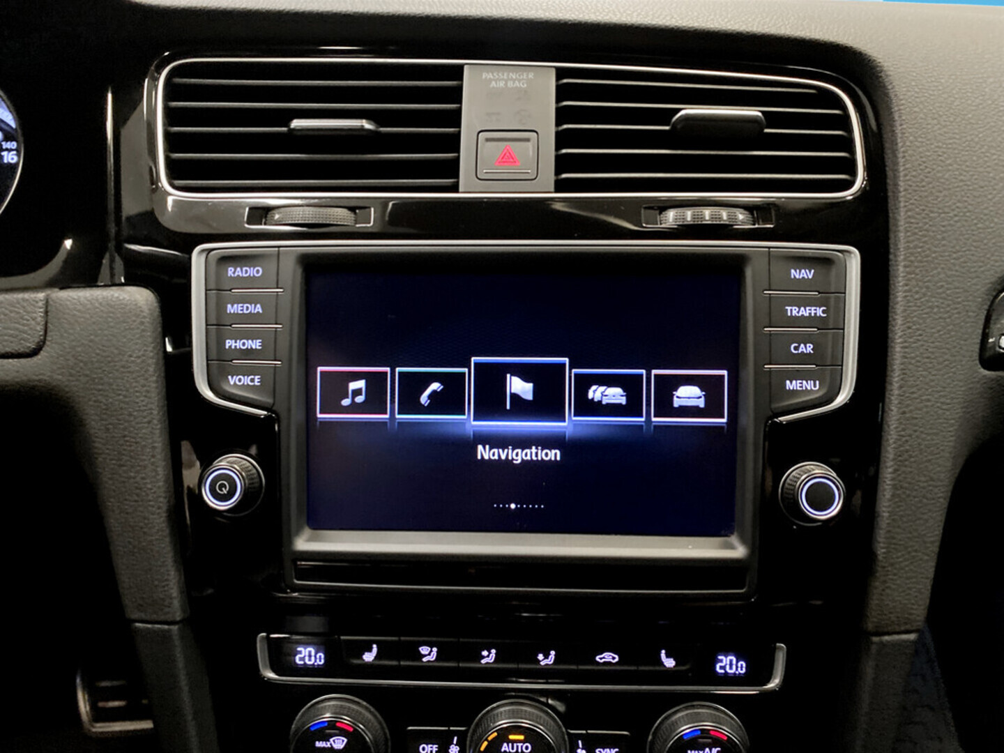 VOLKSWAGEN Golf 2015