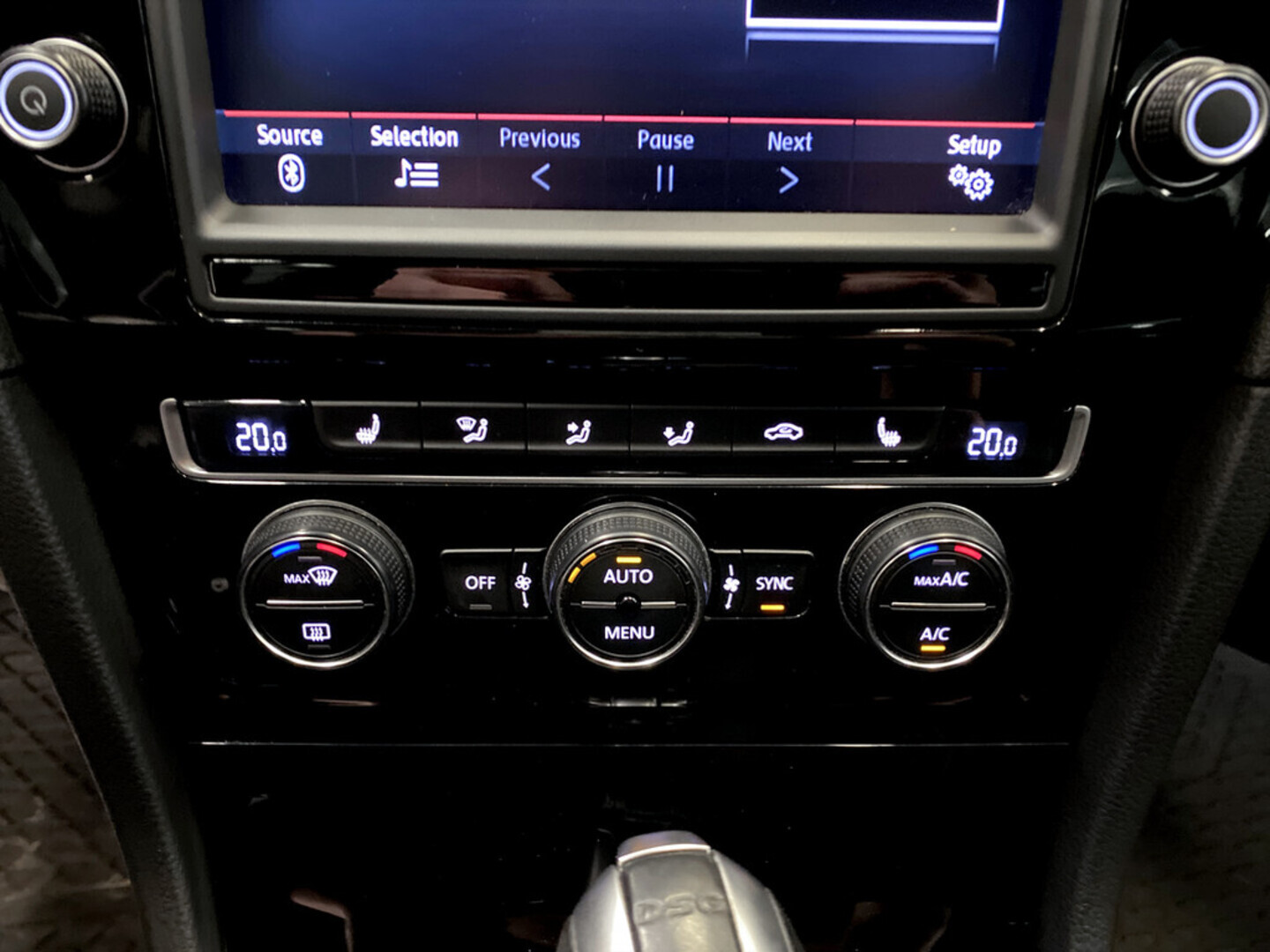 VOLKSWAGEN Golf 2015