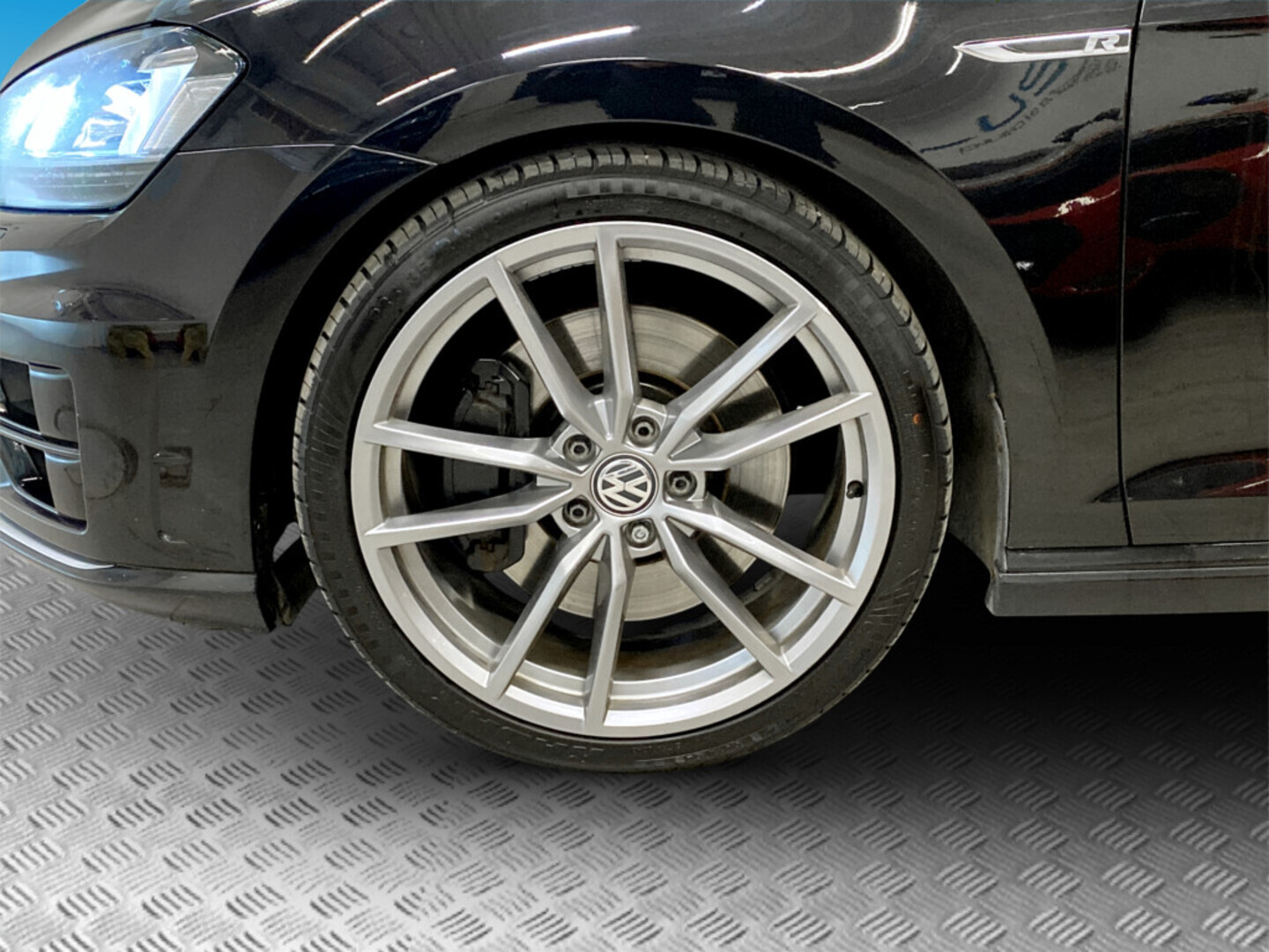 VOLKSWAGEN Golf 2015