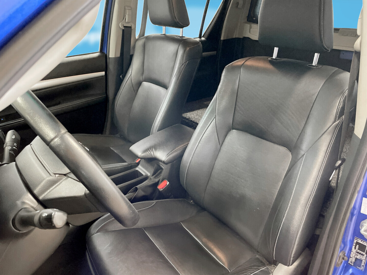 TOYOTA Hilux 2016