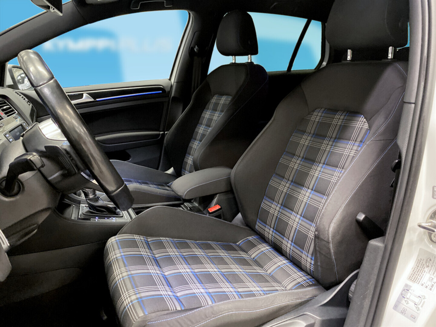 VOLKSWAGEN Golf 2015