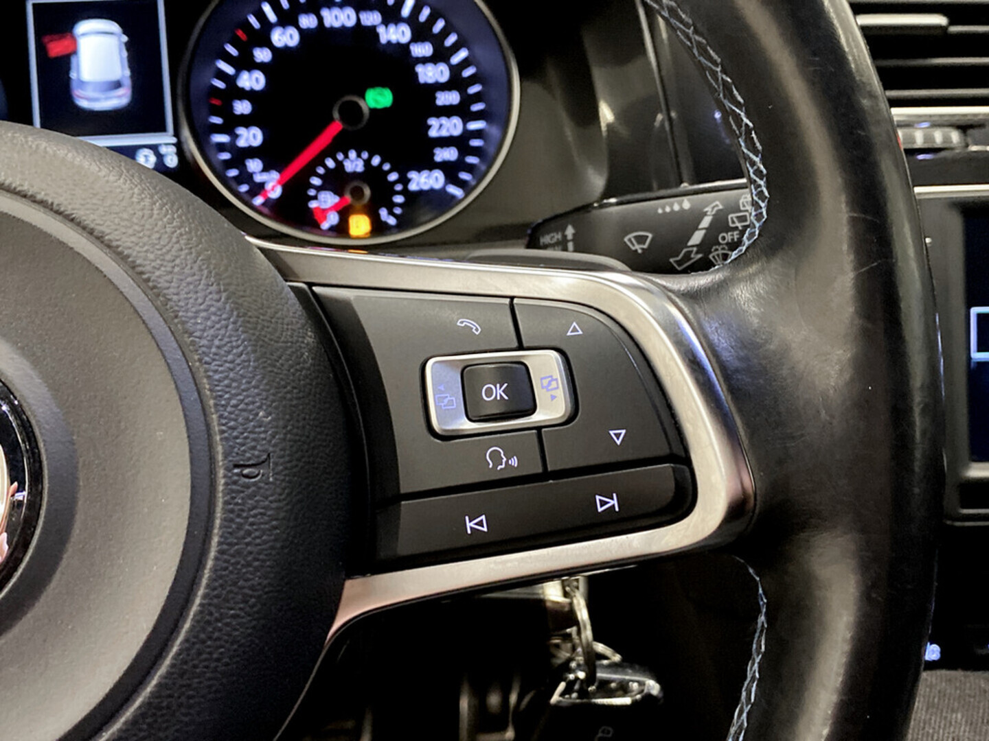 VOLKSWAGEN Golf 2015