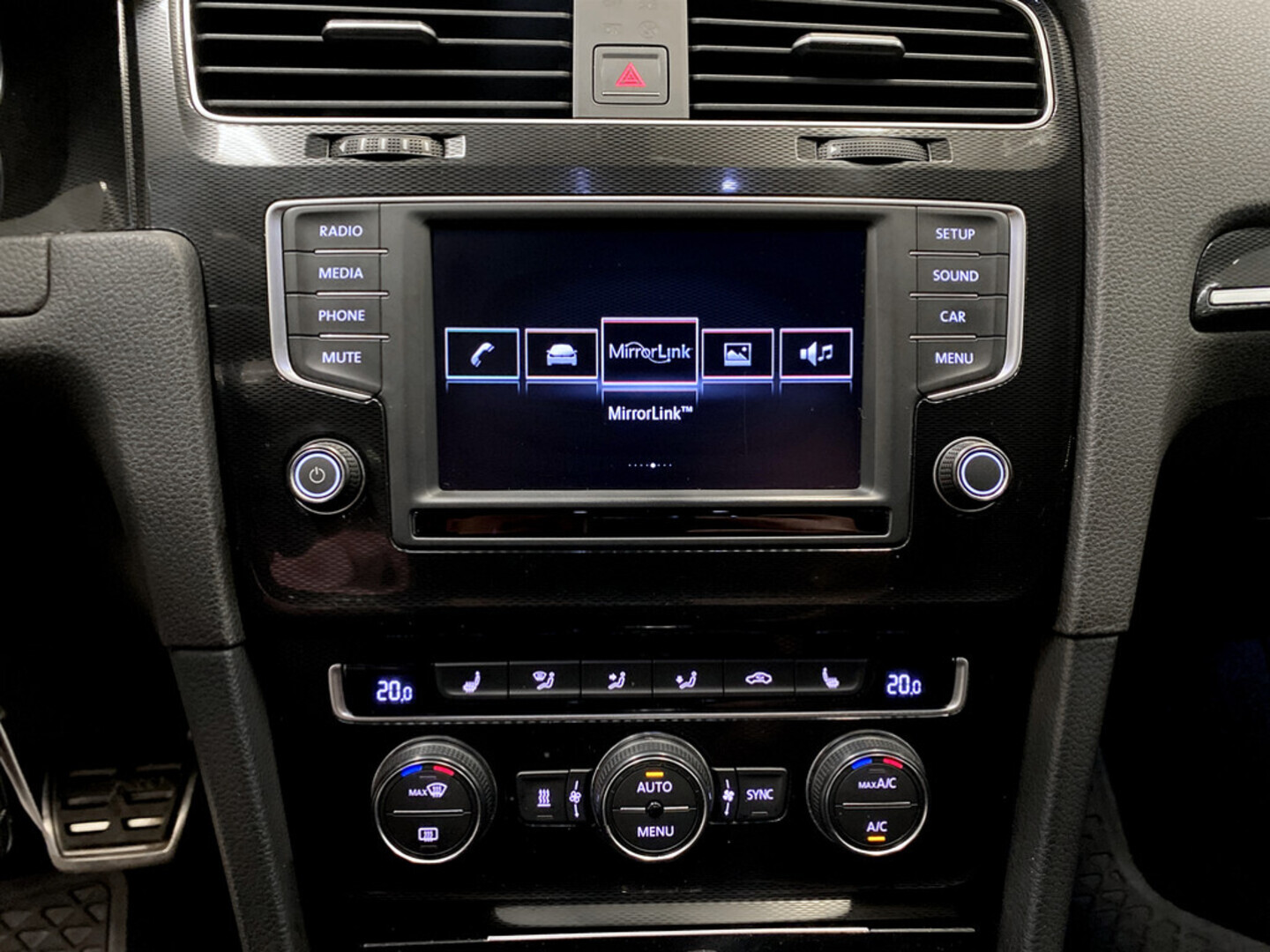 VOLKSWAGEN Golf 2015