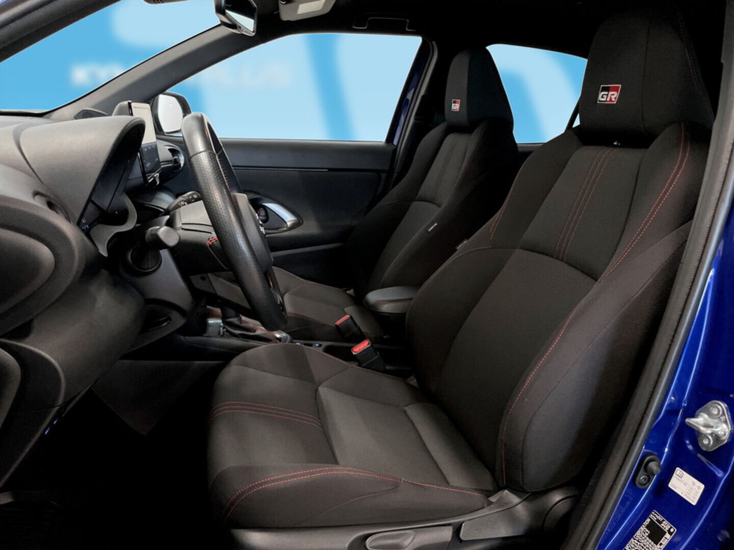 TOYOTA Yaris Cross 2023