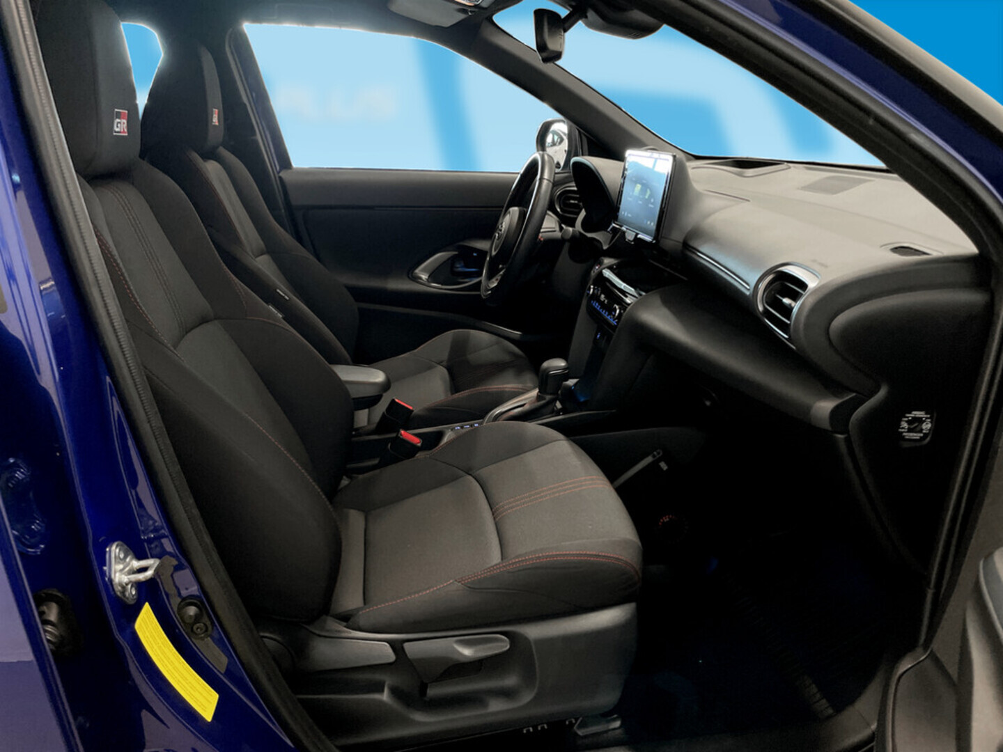 TOYOTA Yaris Cross 2023