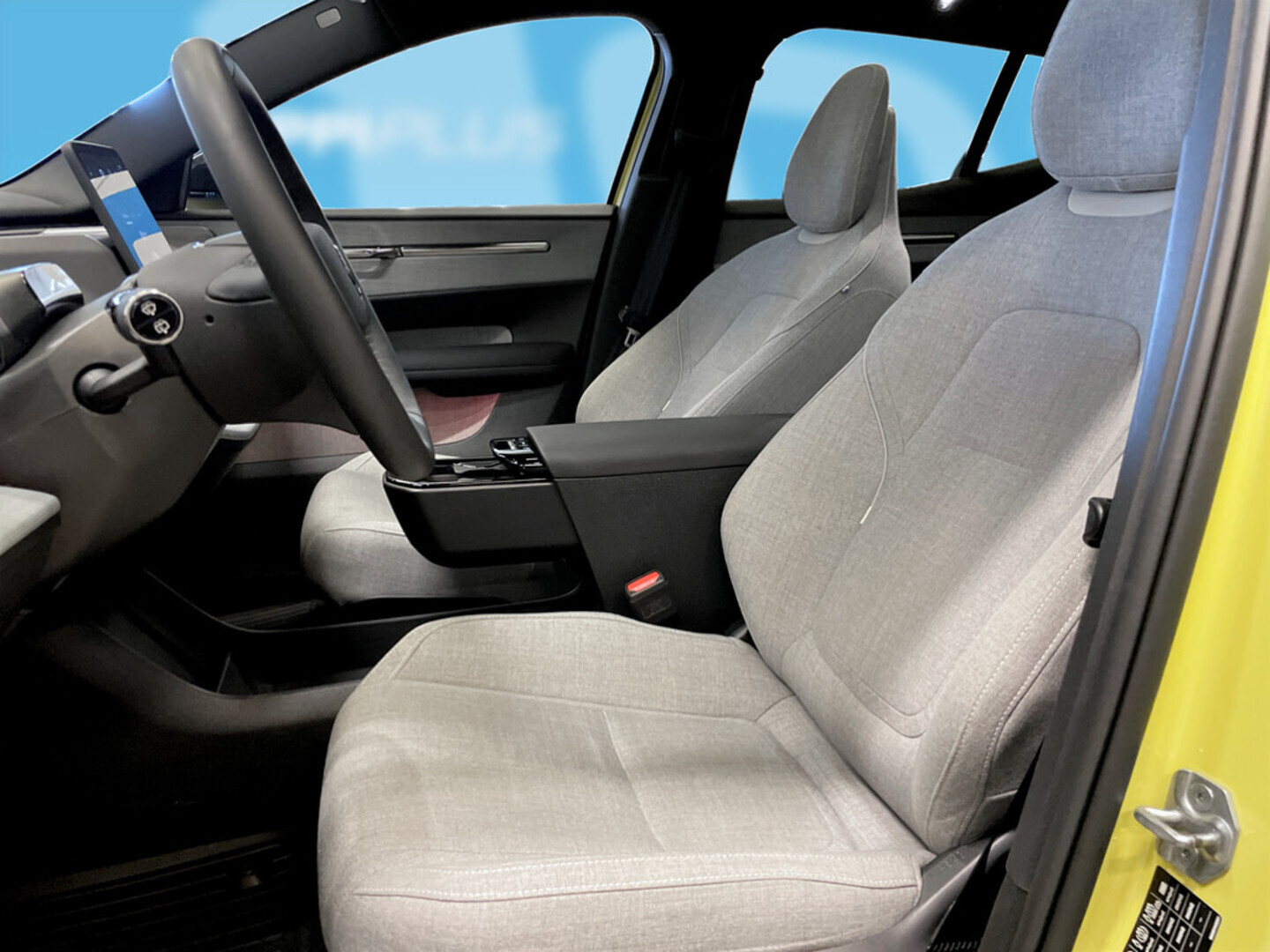 VOLVO EX30 2024
