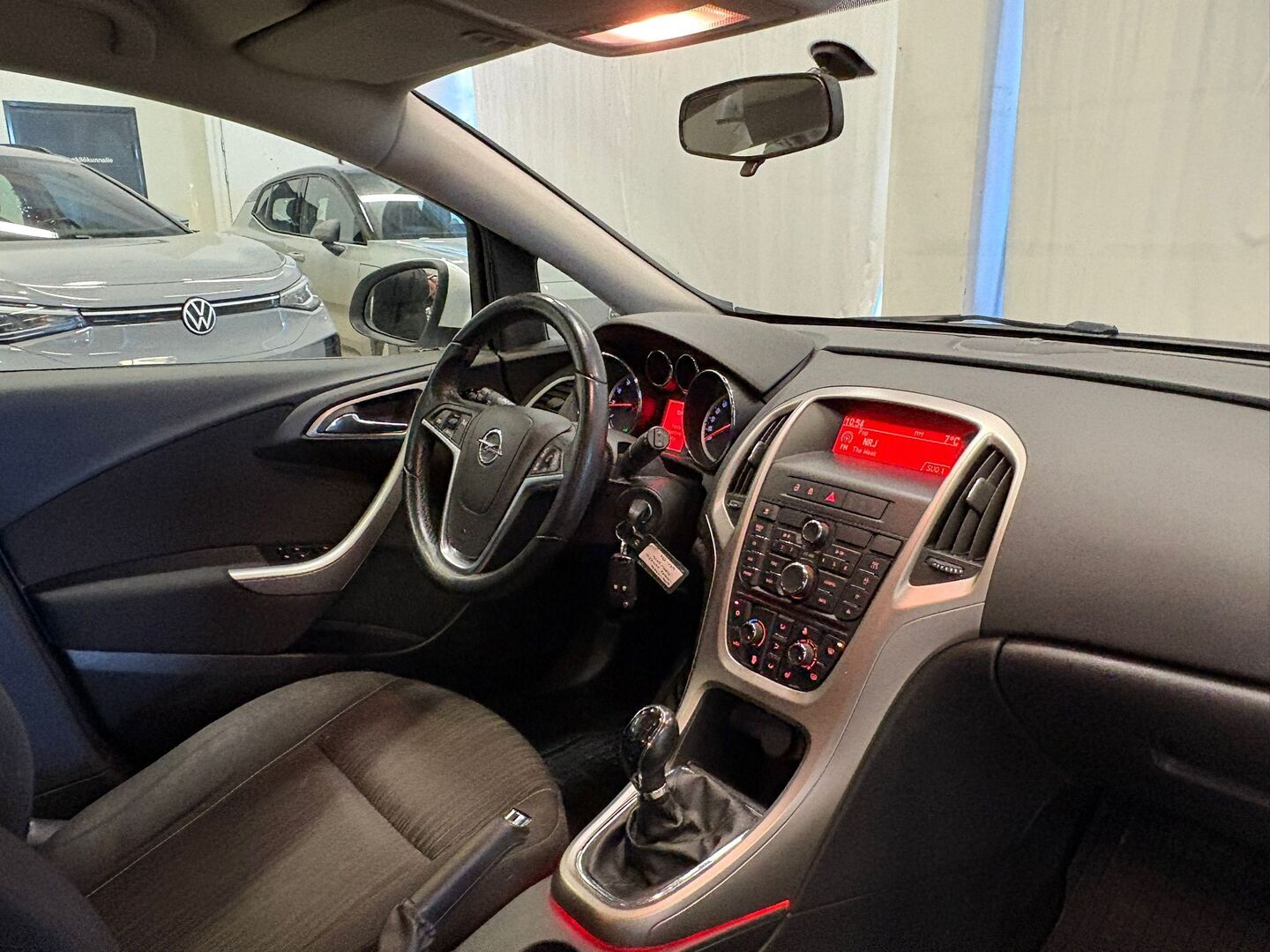 OPEL Astra 2012