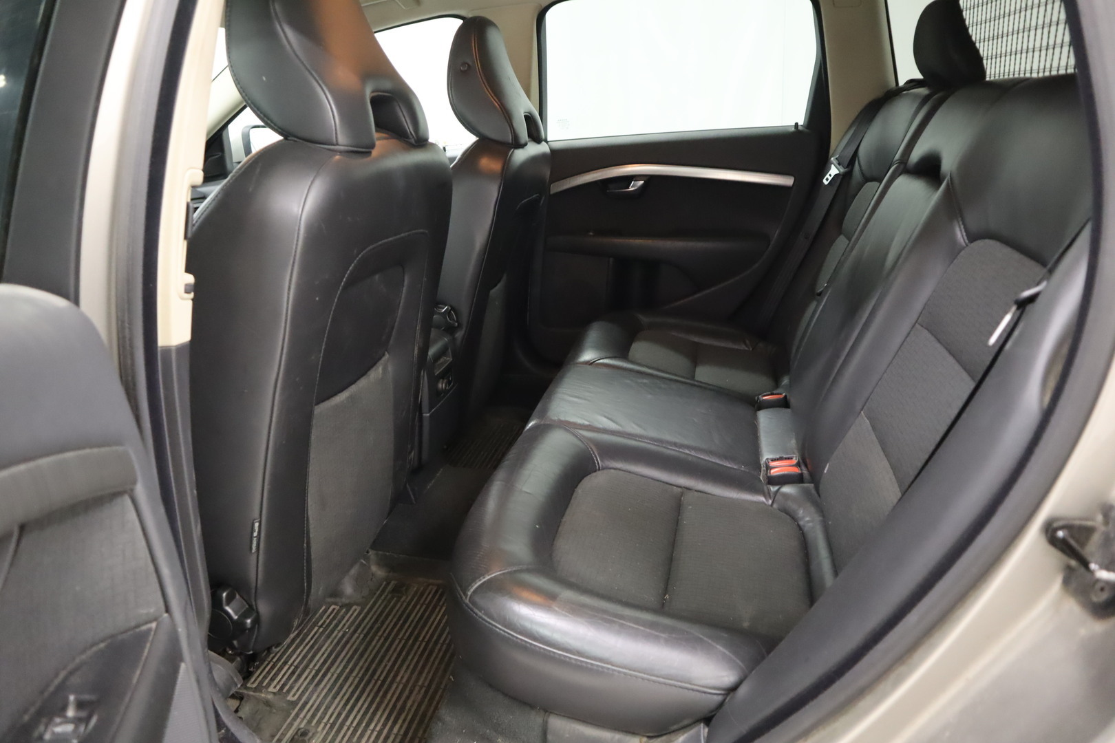 VOLVO V70 2008