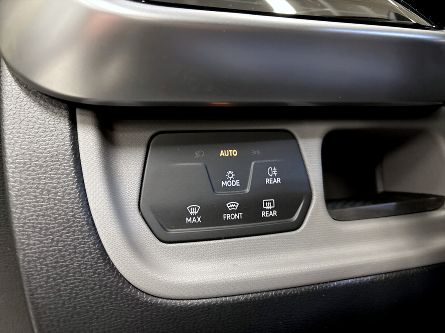 VOLKSWAGEN ID. Buzz 2023