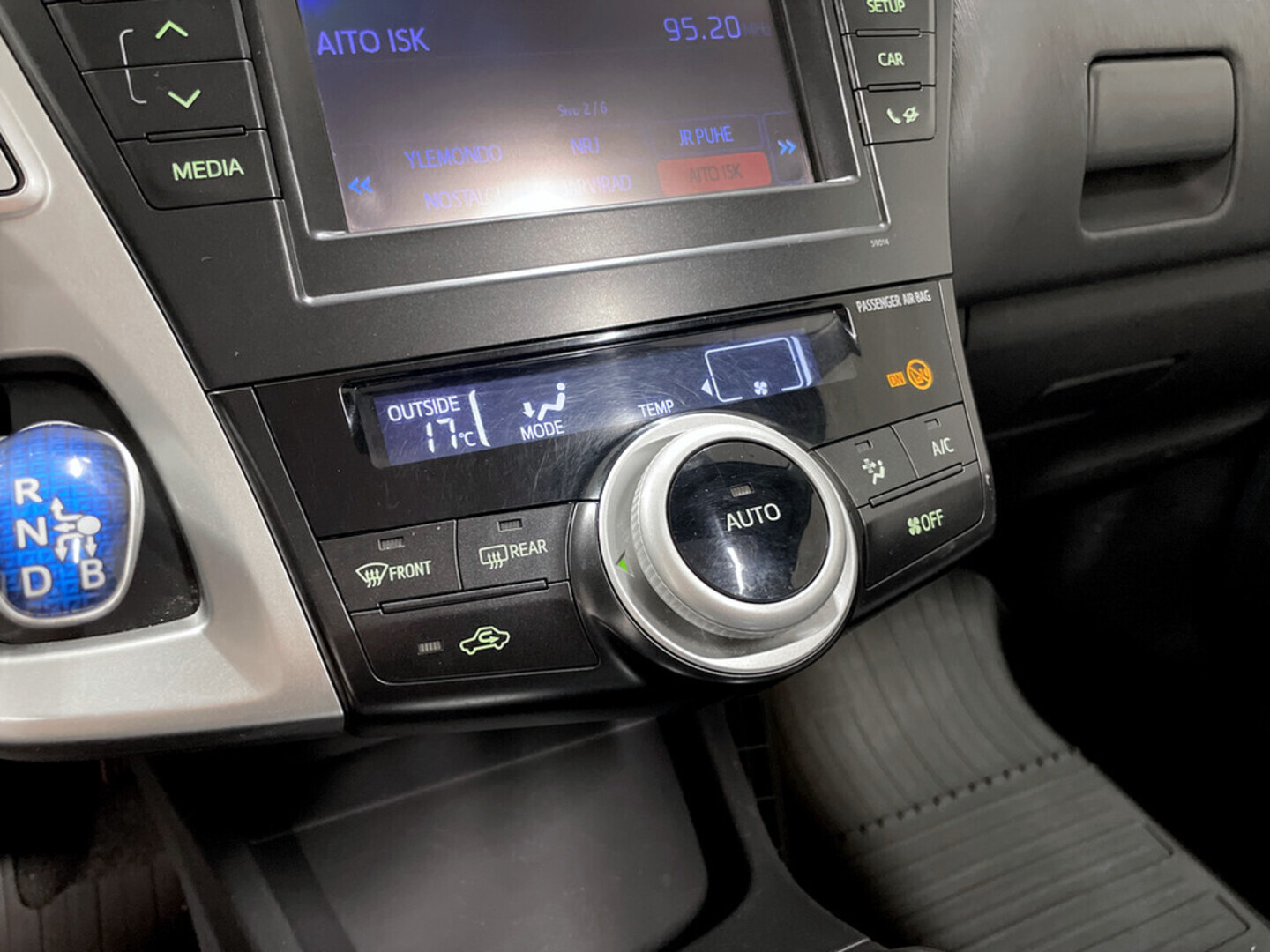 TOYOTA Prius+ 2013