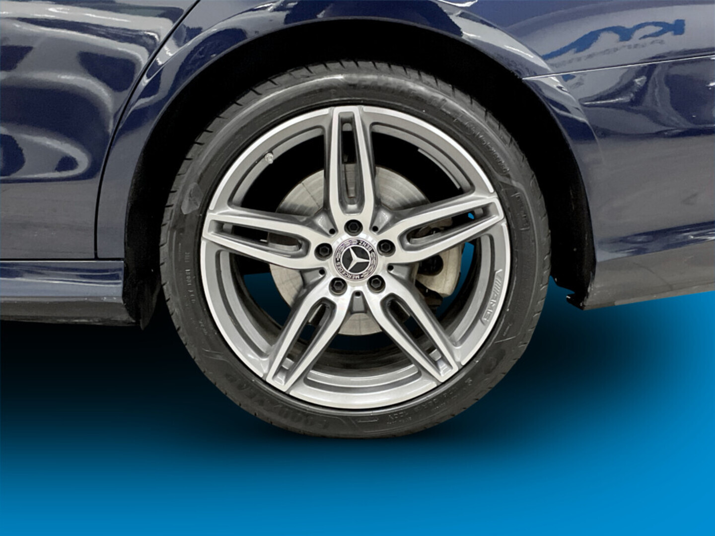 MERCEDES-BENZ E 2018