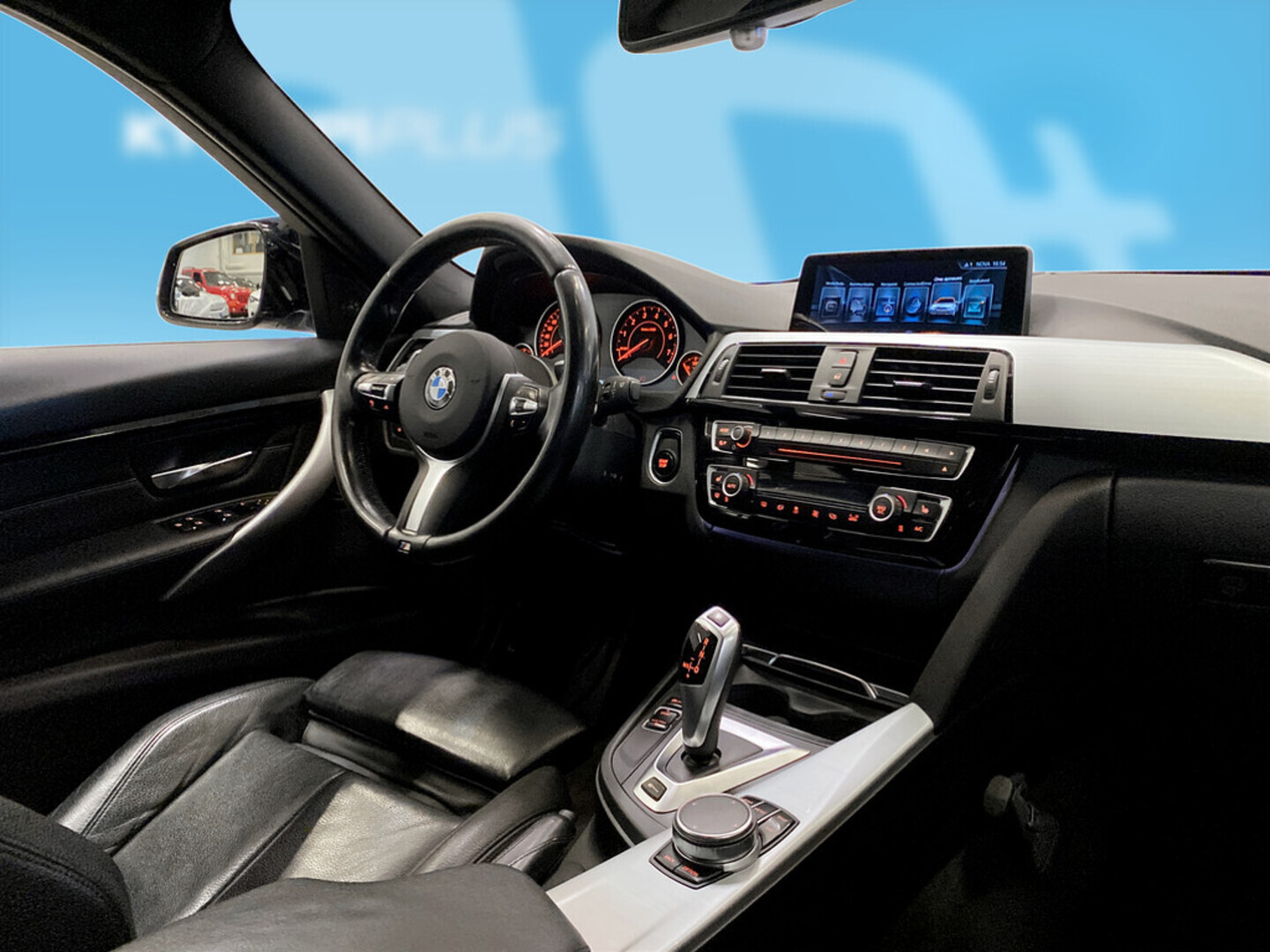 BMW 330 2017