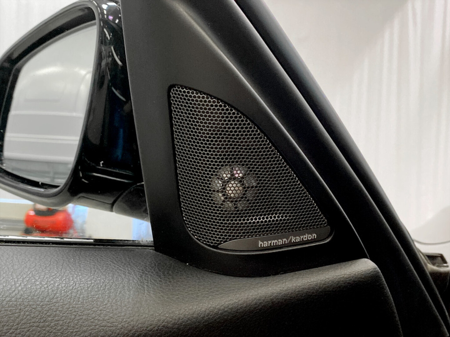 BMW 330 2017