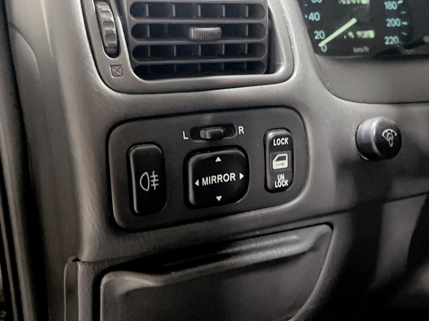 TOYOTA Corolla 2000