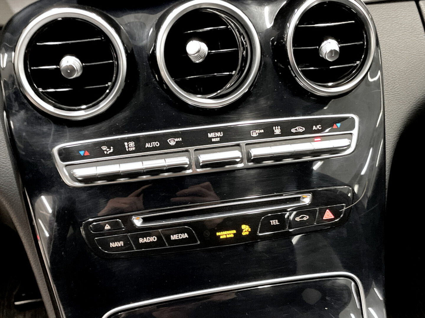 MERCEDES-BENZ C 2015