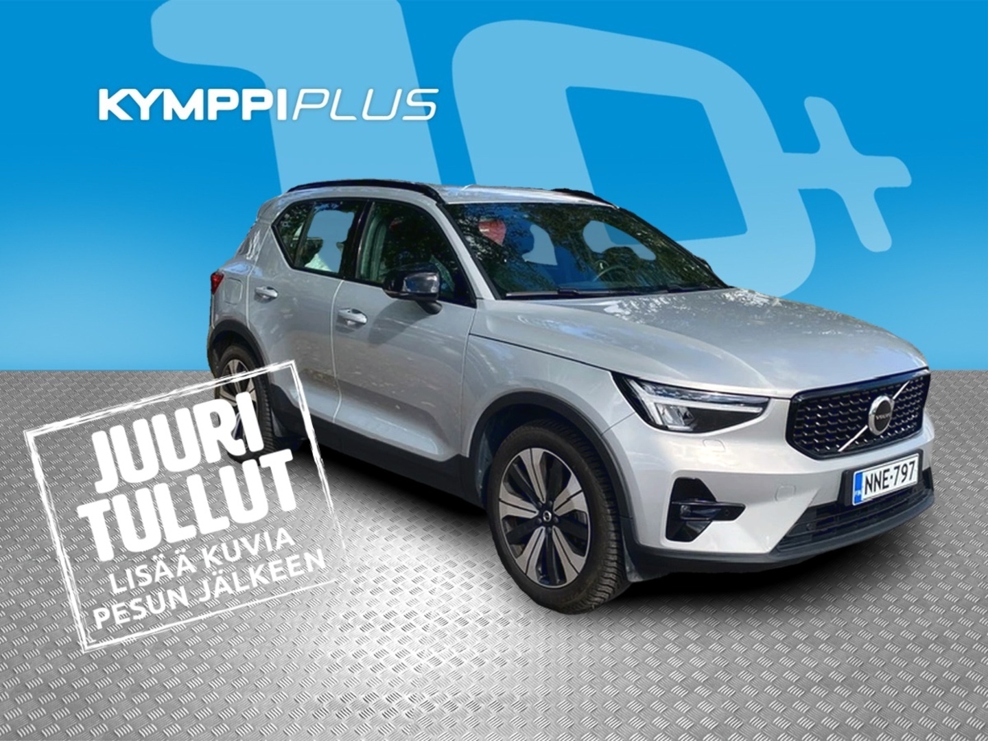 VOLVO XC40 2024