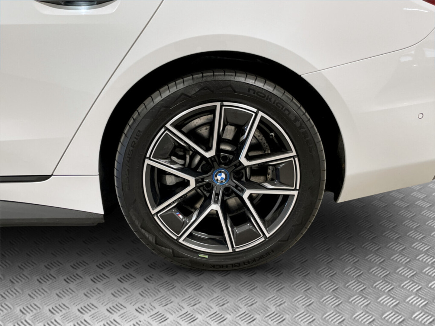 BMW i4 2023