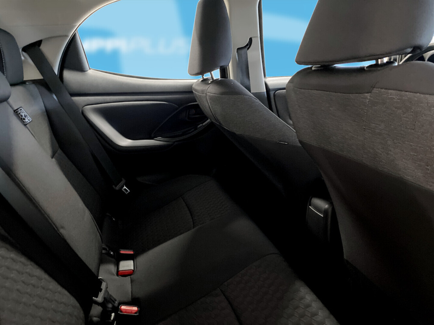 TOYOTA Yaris 2023