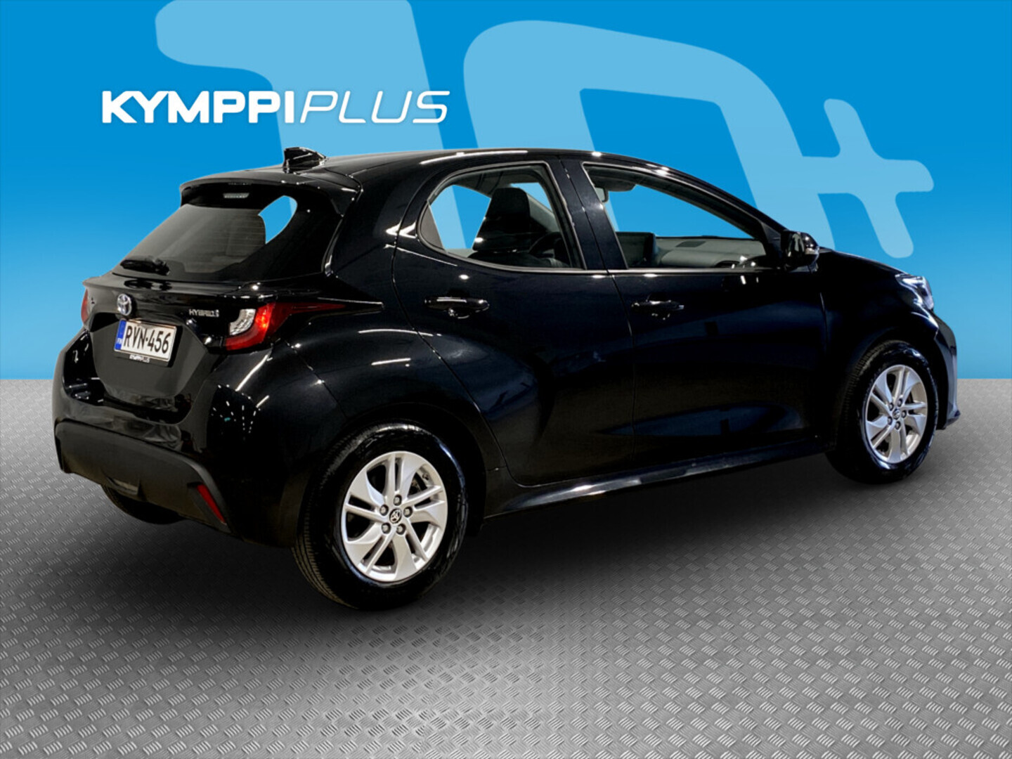 TOYOTA Yaris 2023