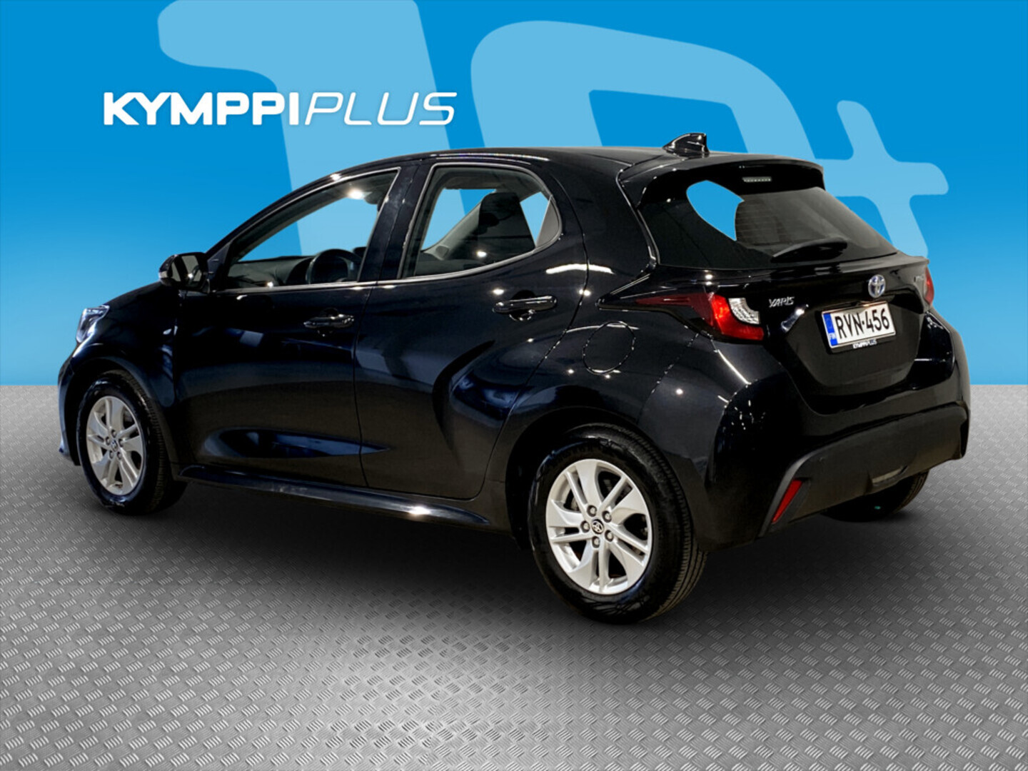 TOYOTA Yaris 2023