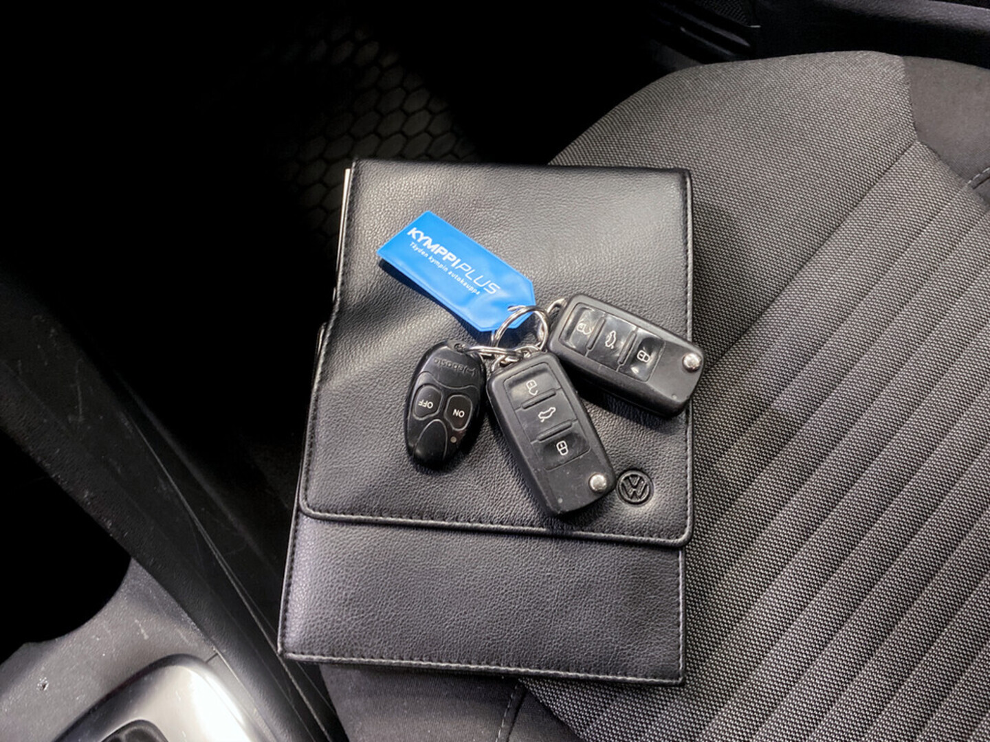 VOLKSWAGEN Polo 2012