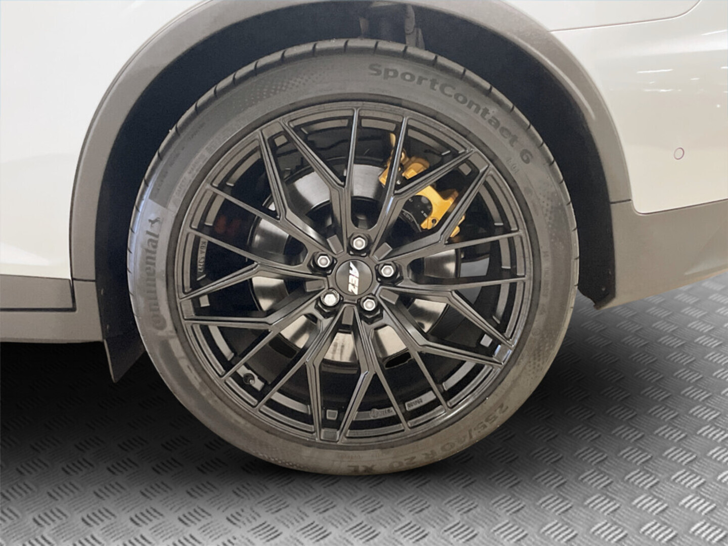 POLESTAR 2 2023