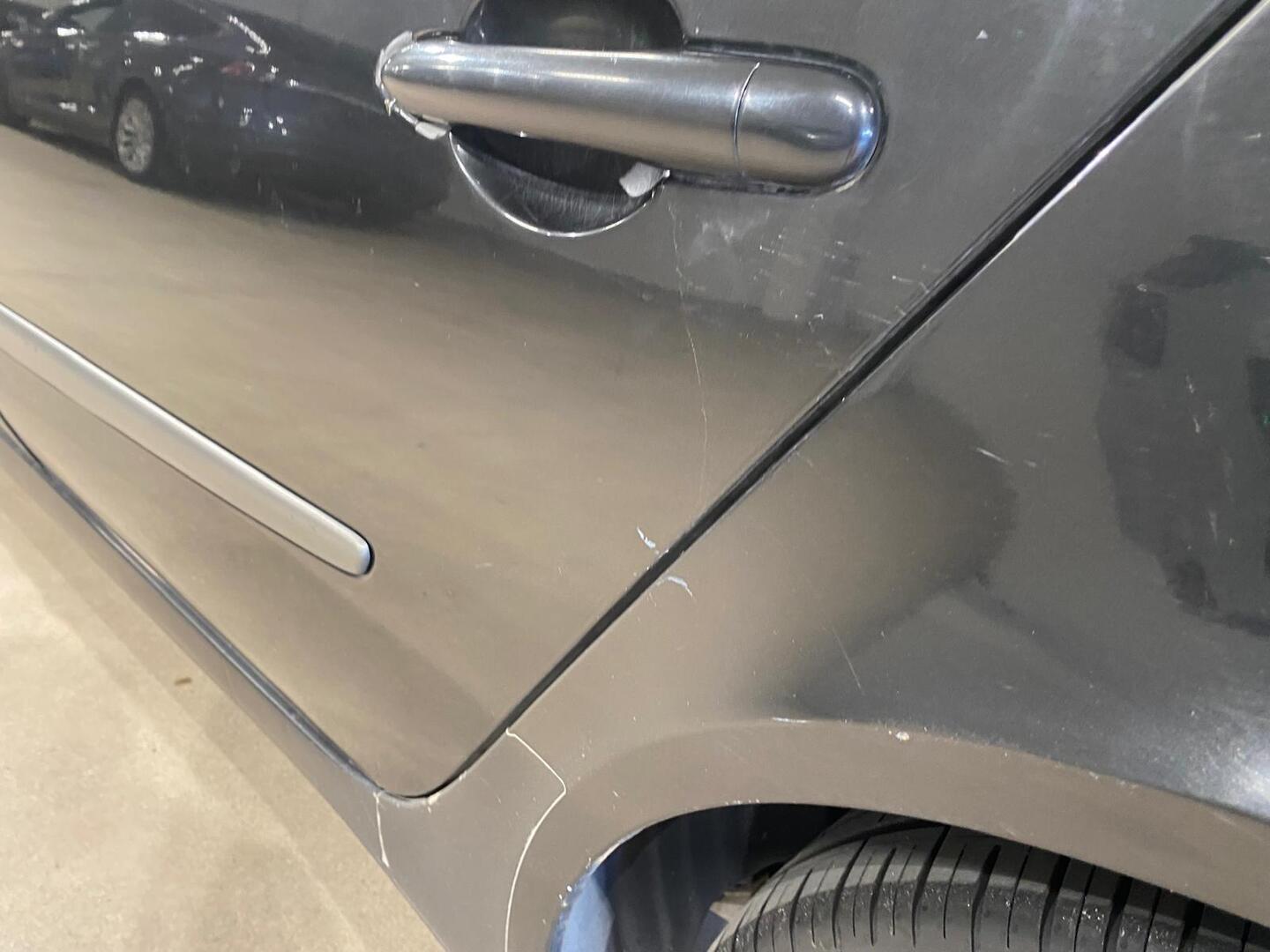 RENAULT Laguna 2003