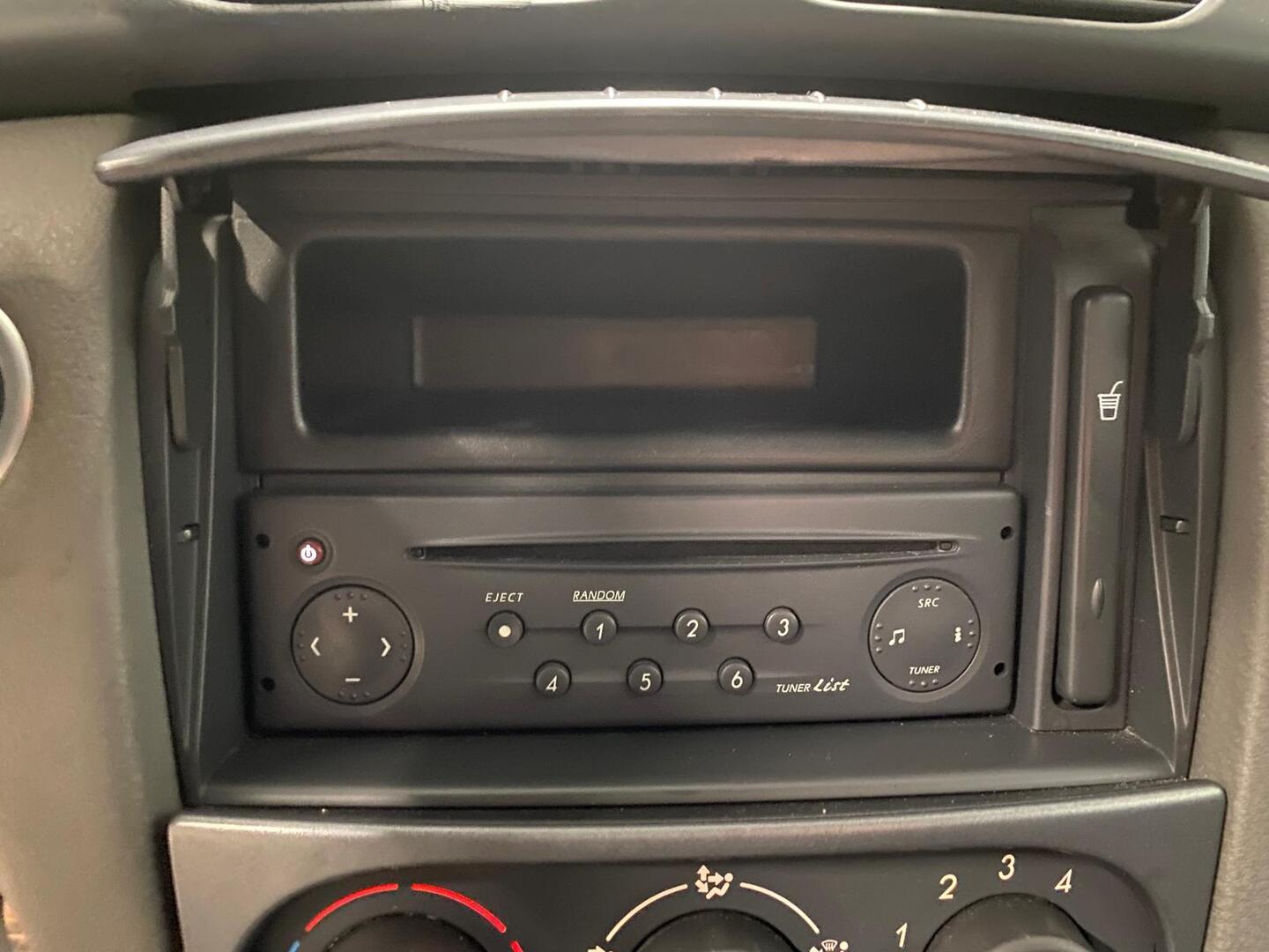 RENAULT Laguna 2003