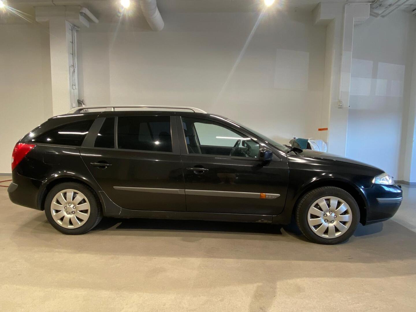 RENAULT Laguna 2003