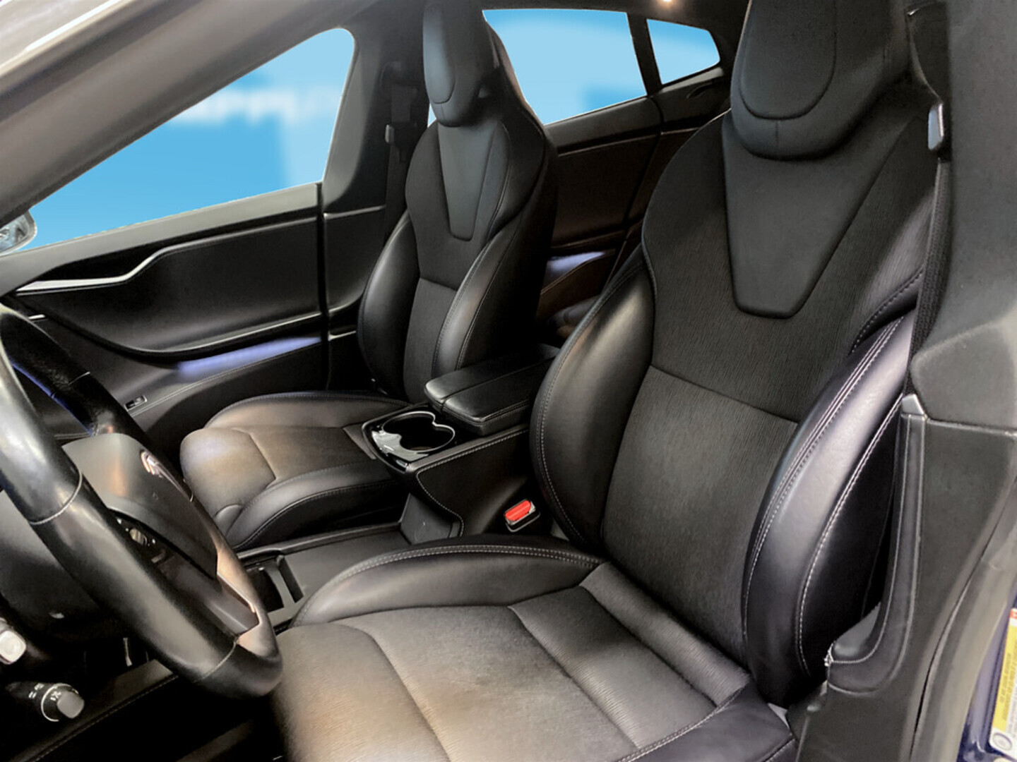 TESLA Model S 2018