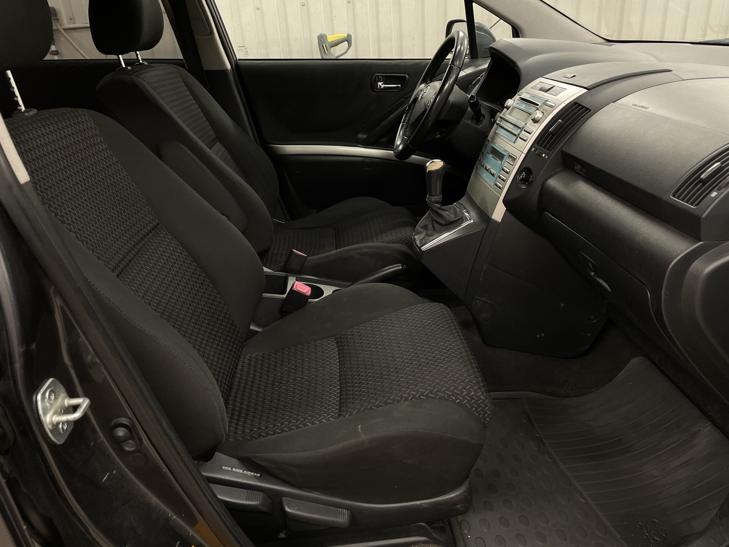 TOYOTA Corolla Verso 2007