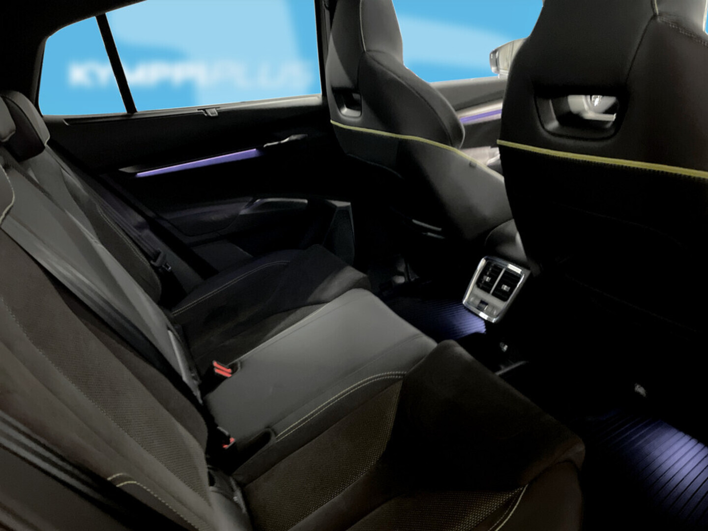 SKODA Enyaq 2023