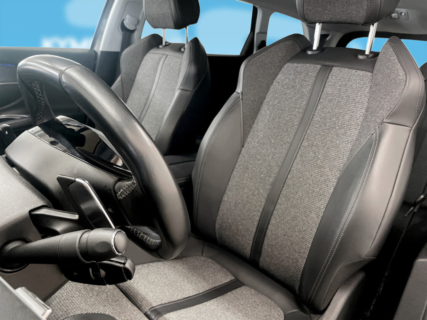 PEUGEOT 5008 2019