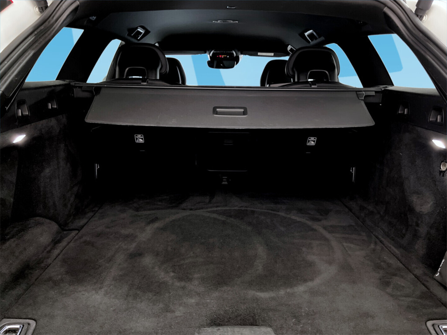 VOLVO V90 Cross Country 2017