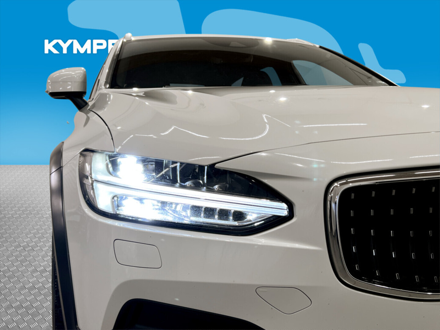 VOLVO V90 Cross Country 2017