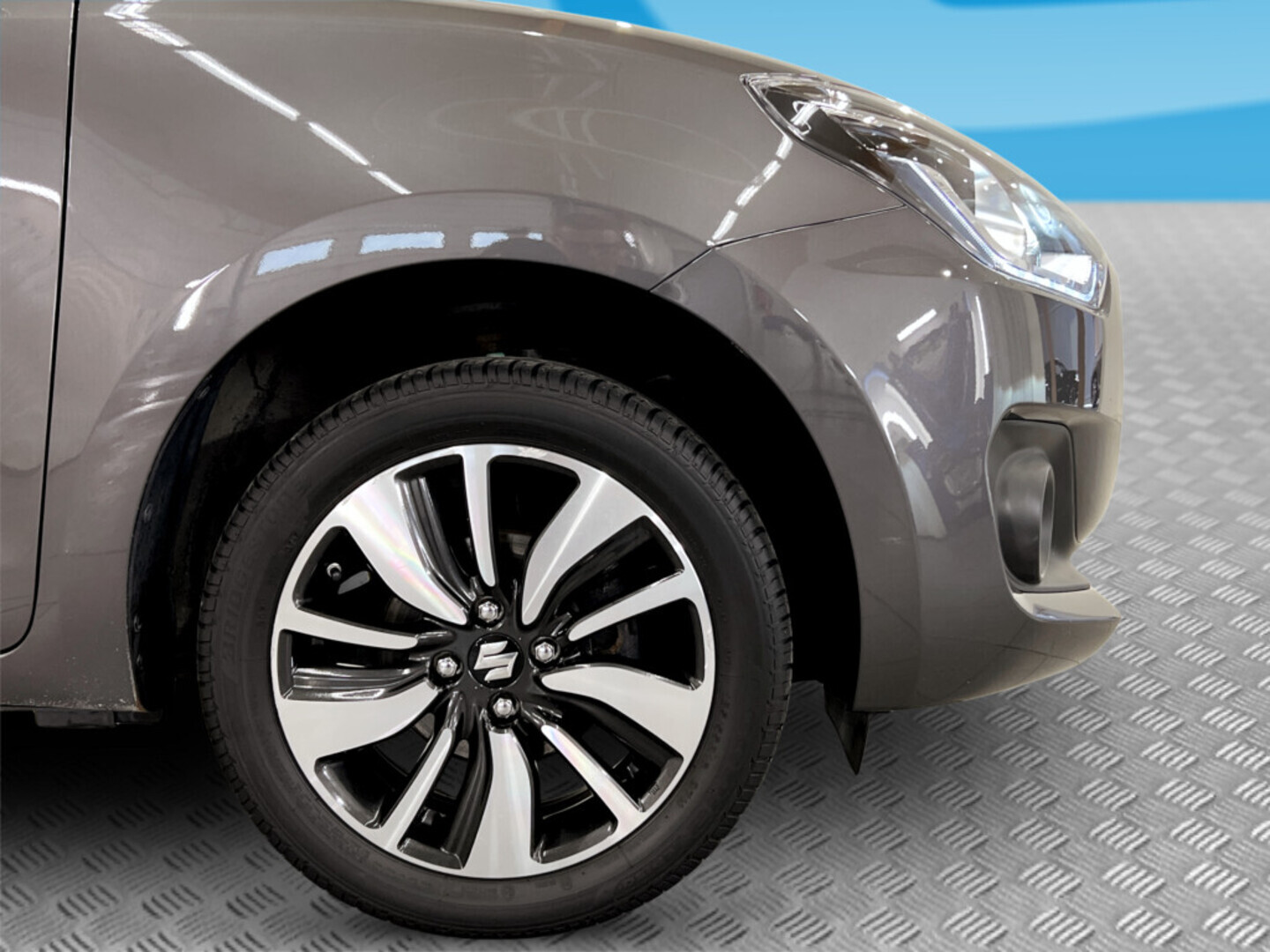 SUZUKI Swift 2018