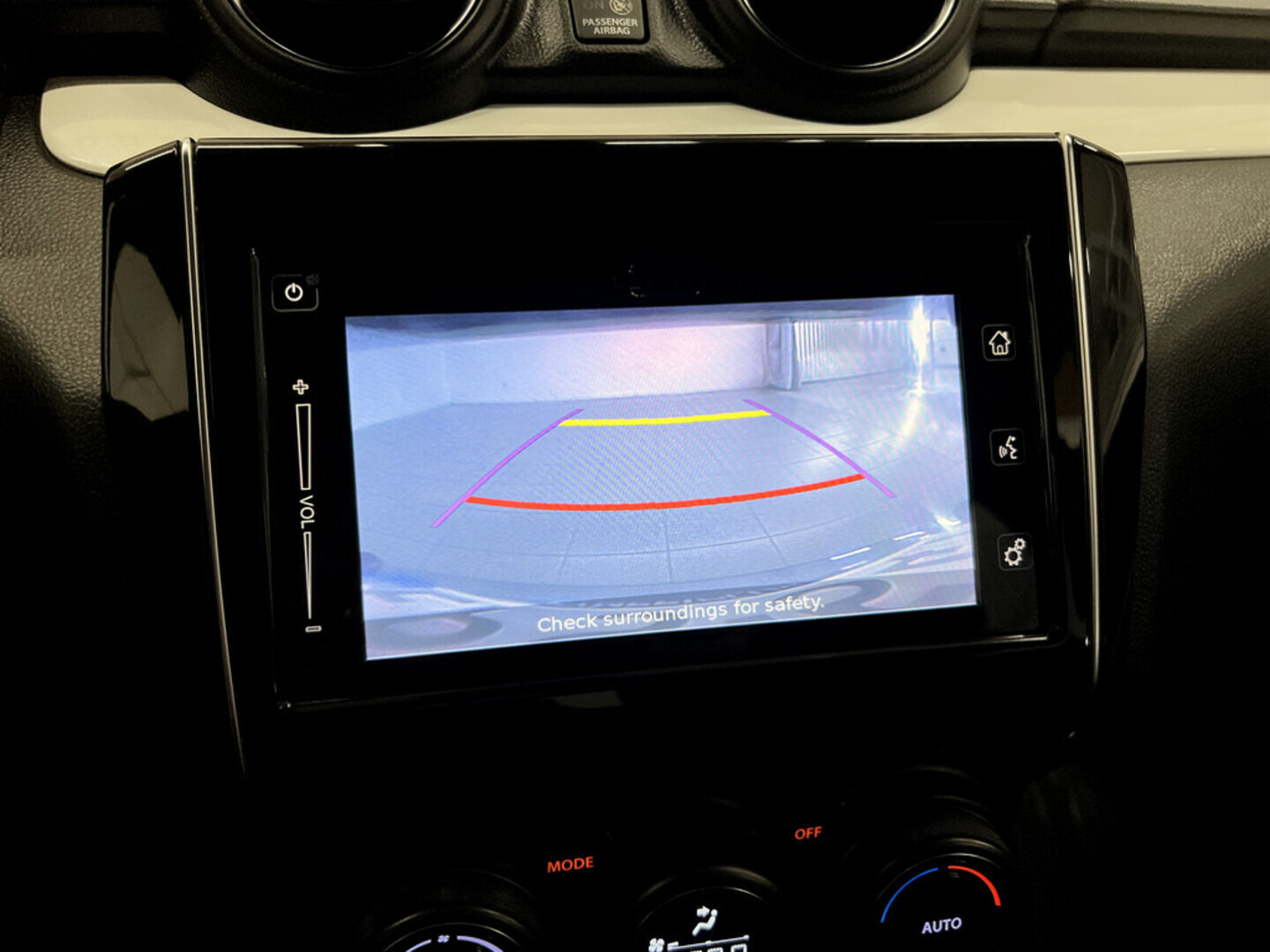 SUZUKI Swift 2018