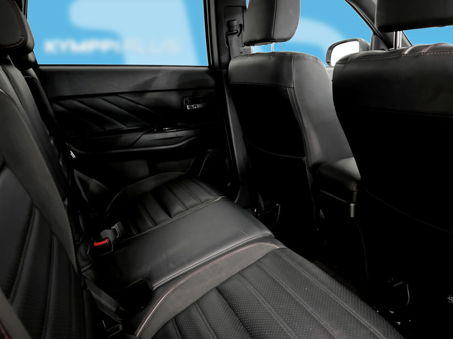 MITSUBISHI Outlander PHEV 2018