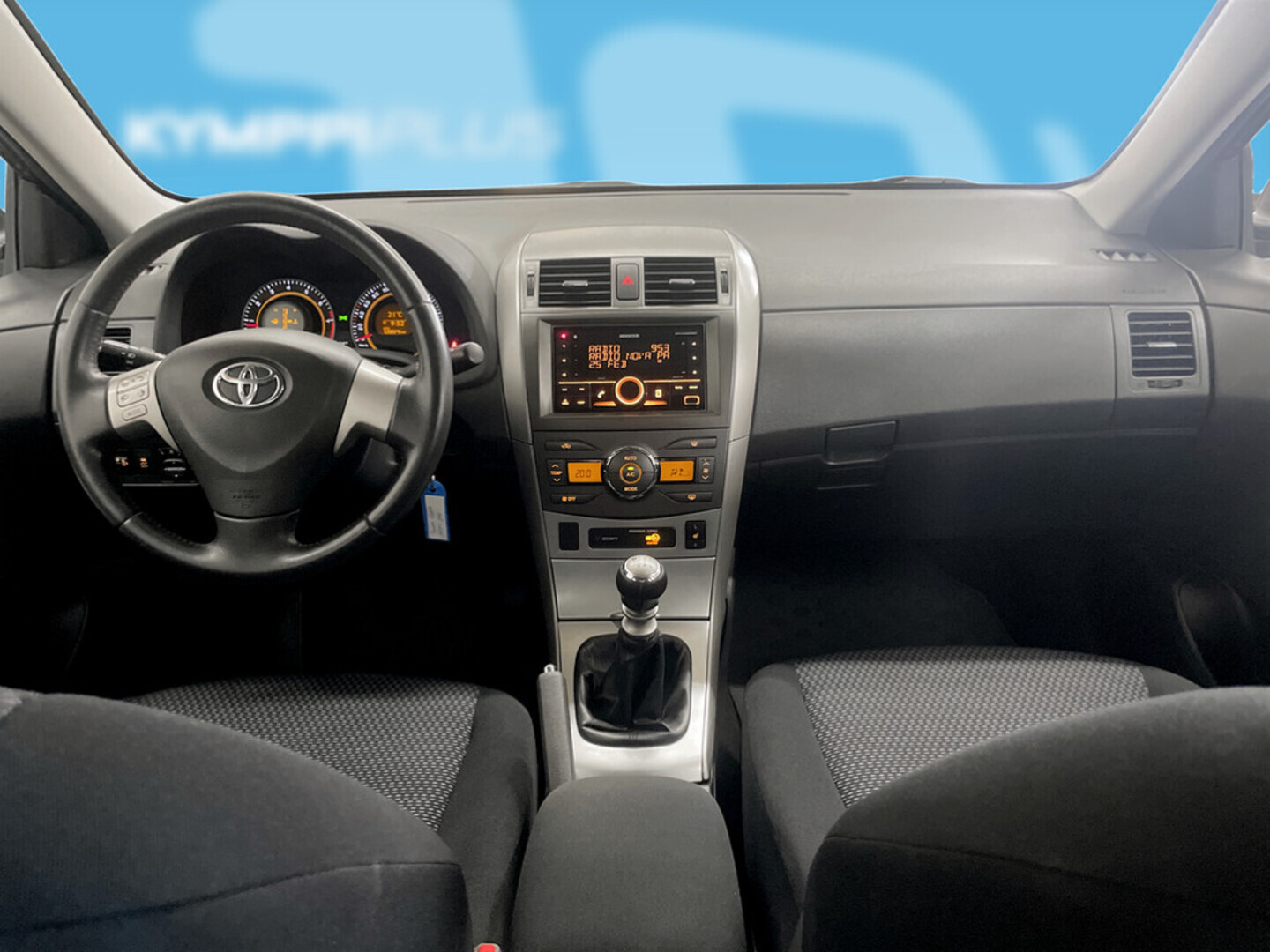TOYOTA Corolla 2010