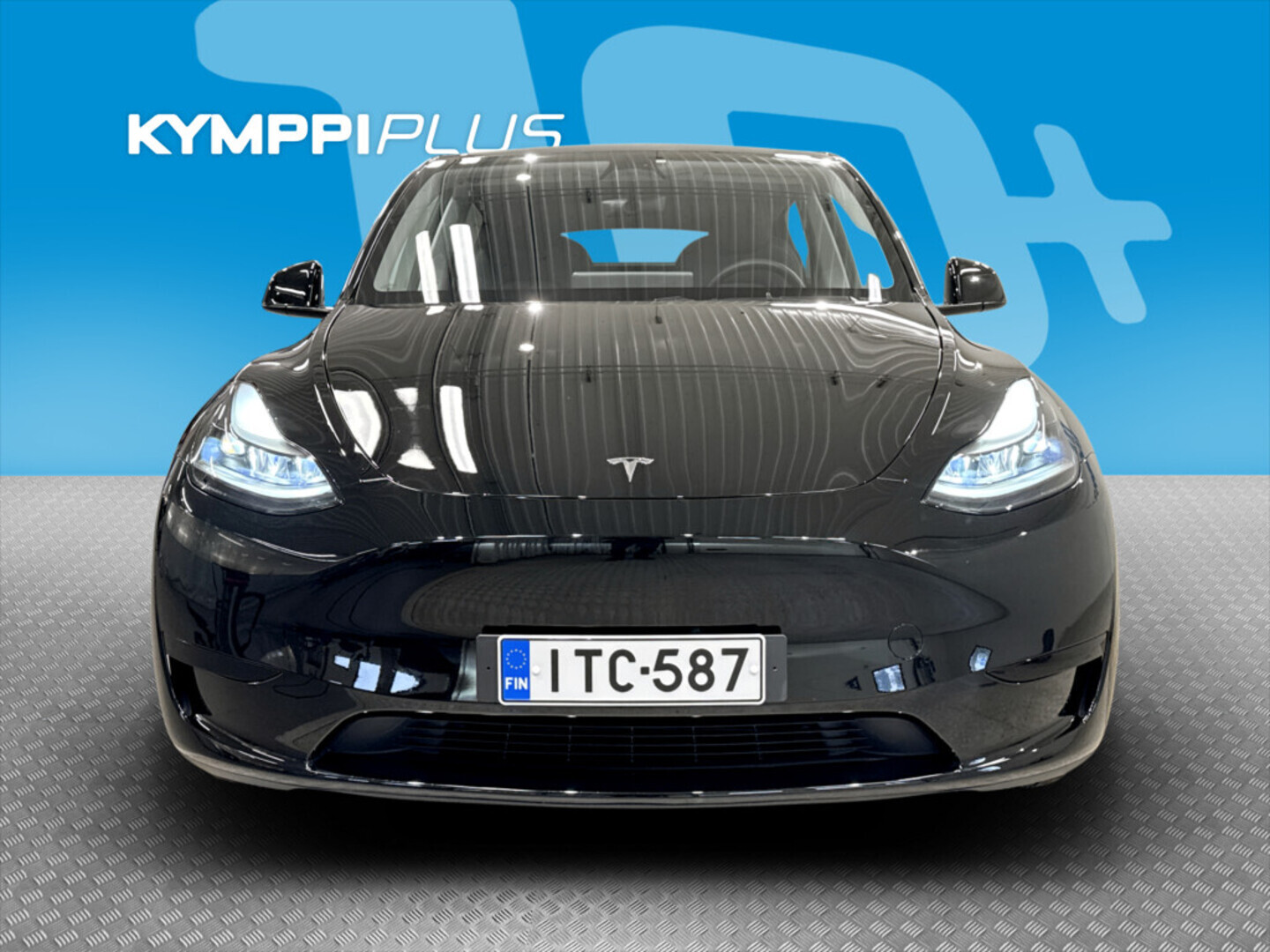 TESLA Model Y 2024