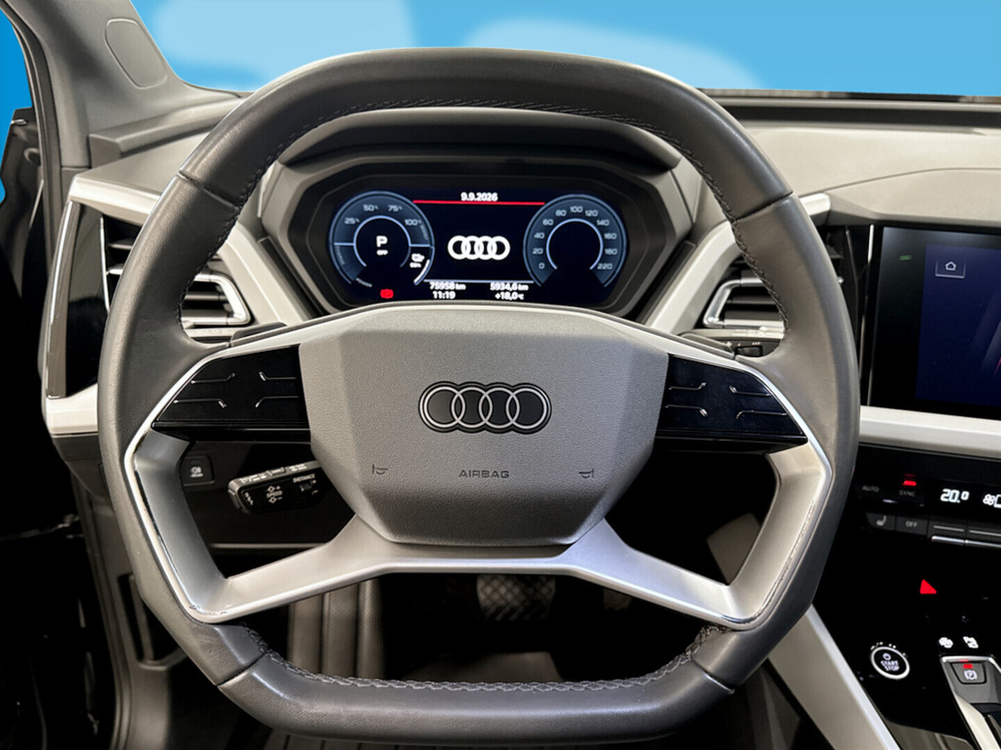 AUDI Q4 e-tron 2023