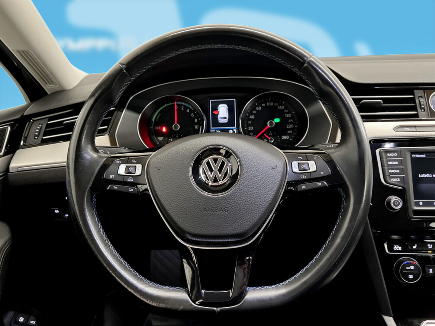 VOLKSWAGEN Passat 2017