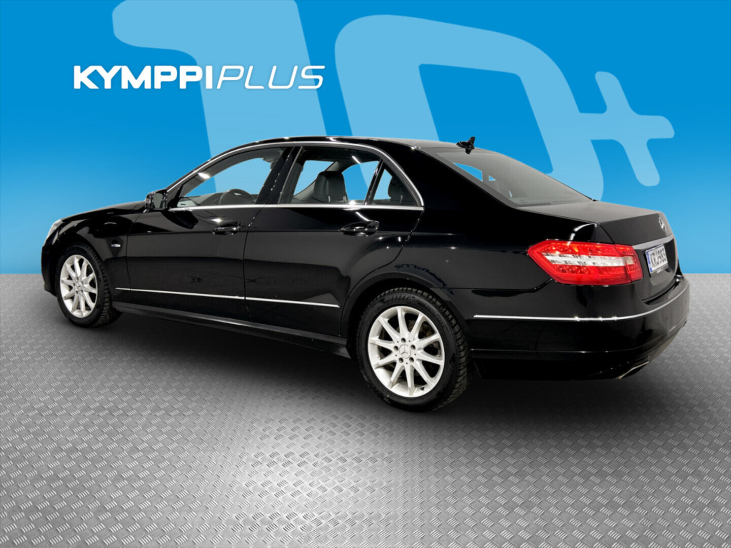 MERCEDES-BENZ E 2011