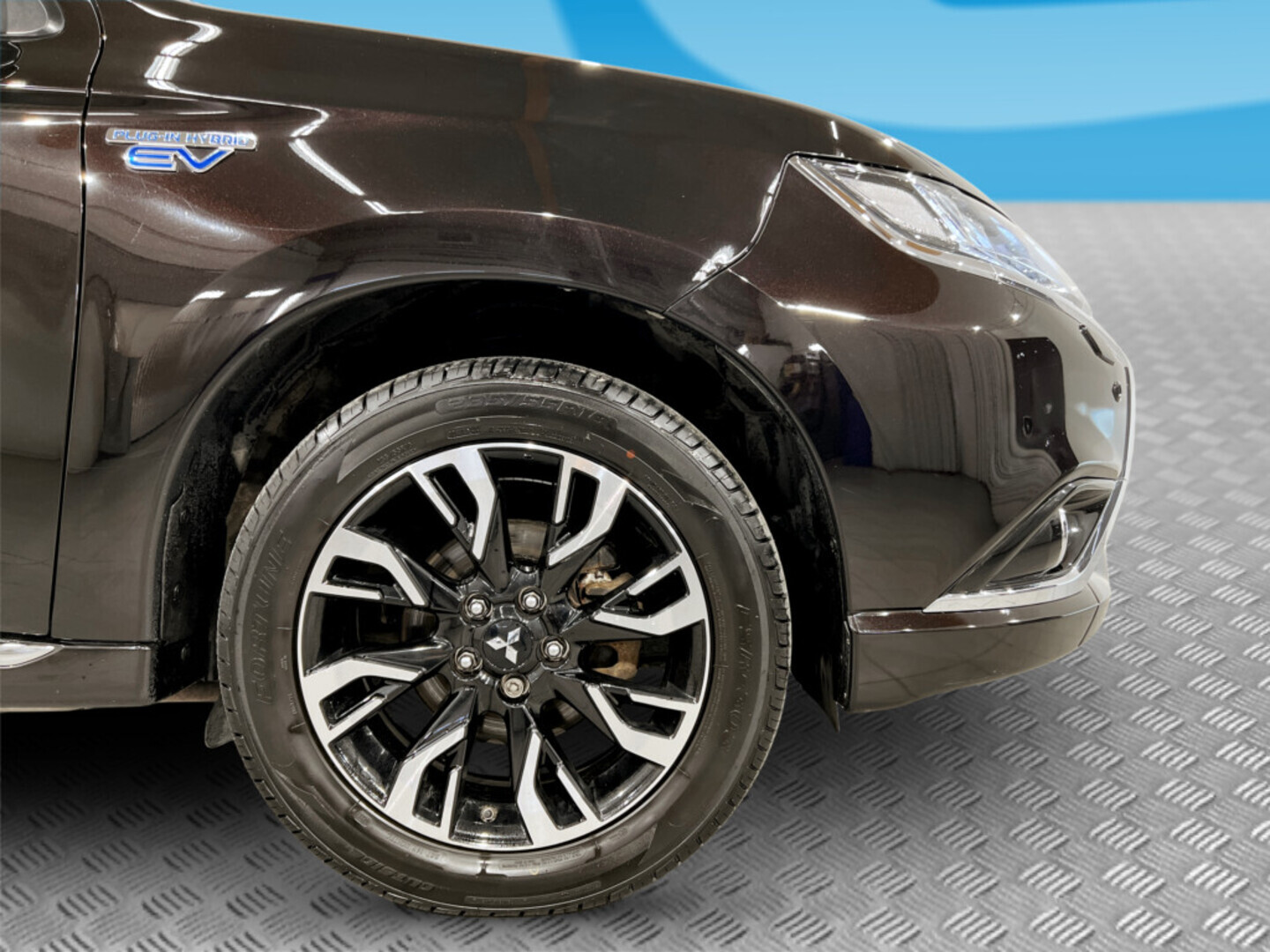 MITSUBISHI Outlander PHEV 2017