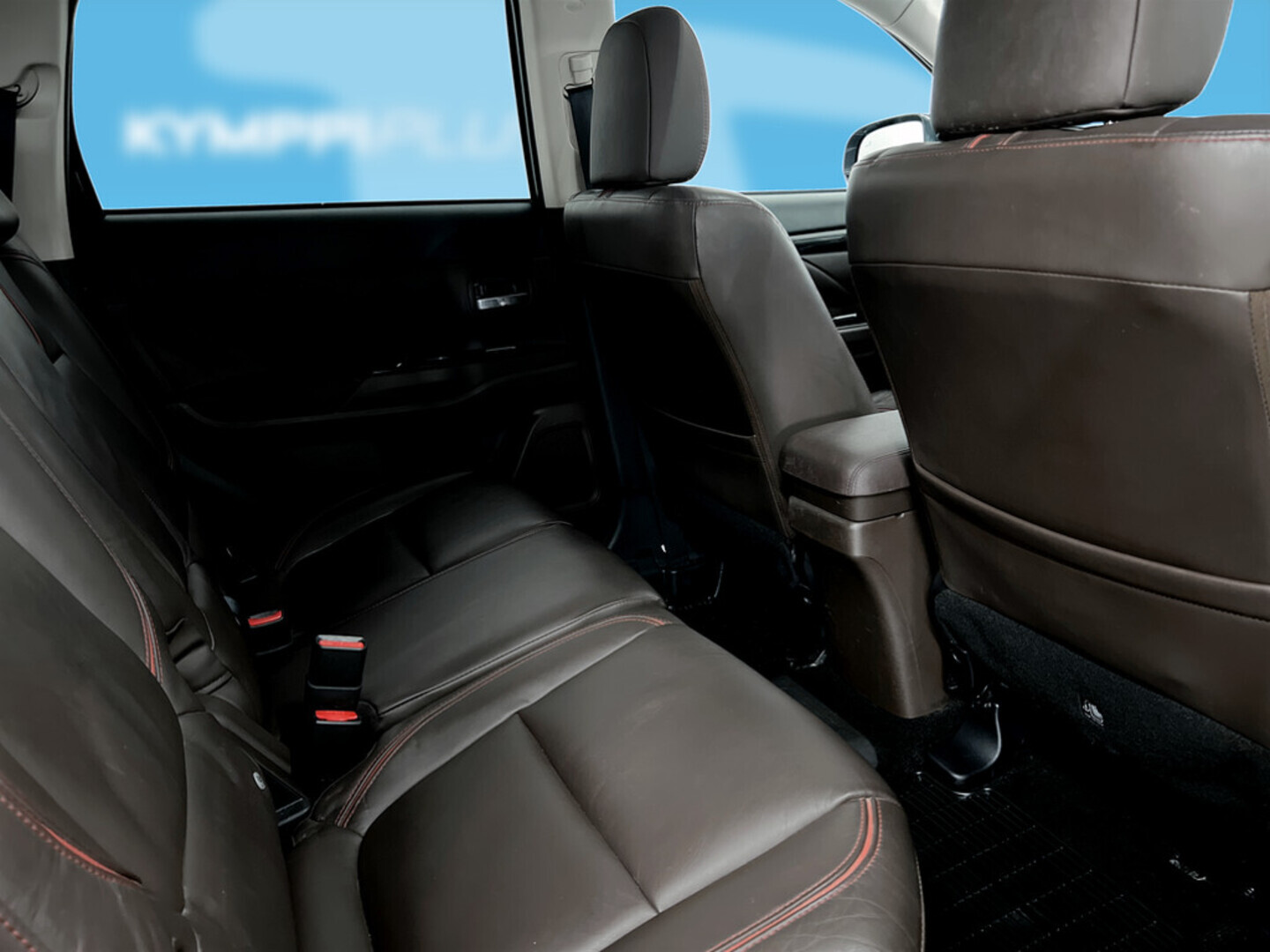 MITSUBISHI Outlander PHEV 2017